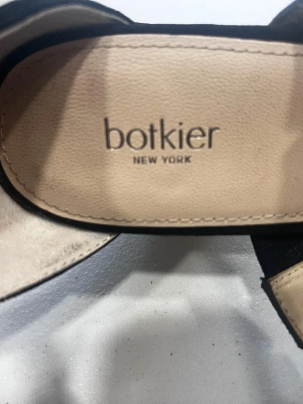 Botkier New York Black Embroidered Block Heel Sandals Size 7.5